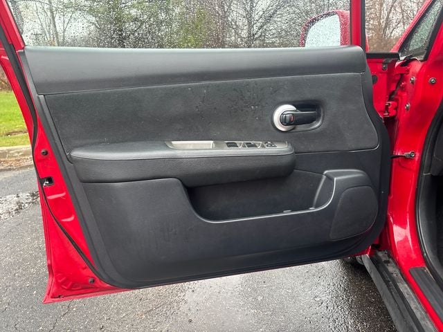 2012 Nissan Versa 1.8 S