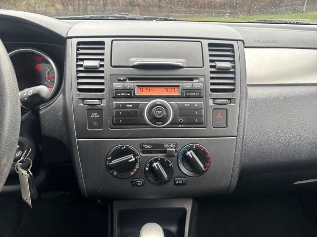 2012 Nissan Versa 1.8 S