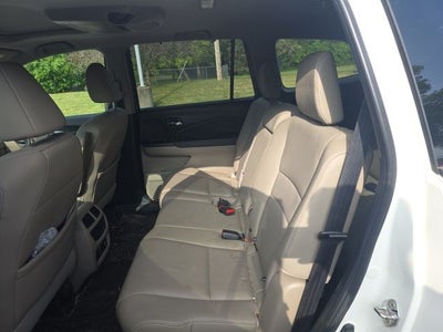 2019 Honda Pilot EX-L w/Navigation and Rear Entertainment System