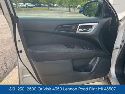 2014 Nissan Pathfinder SV
