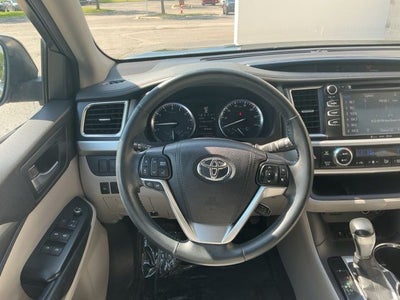 2016 Toyota Highlander XLE V6