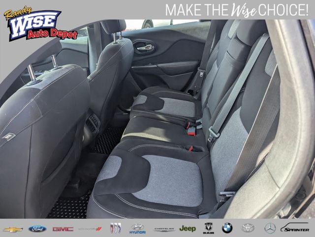 2015 Jeep Cherokee Sport