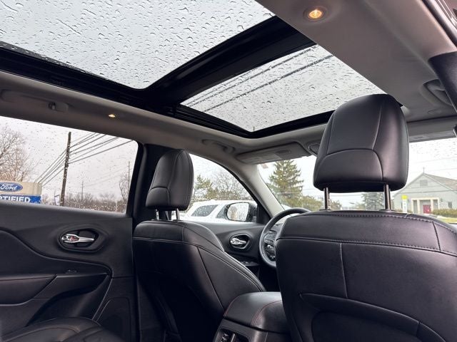 2022 Jeep Cherokee Trailhawk