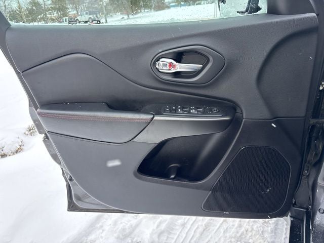 2020 Jeep Cherokee Trailhawk