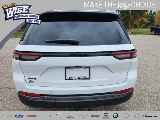 2026 Jeep Grand Cherokee Altitude