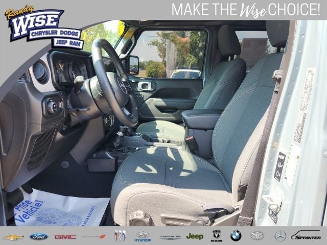 2025 Jeep Gladiator Nighthawk