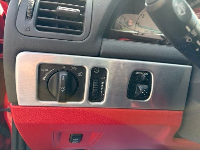2002 Ford Thunderbird Base