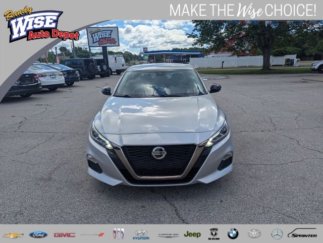 2022 Nissan Altima 2.5 SR