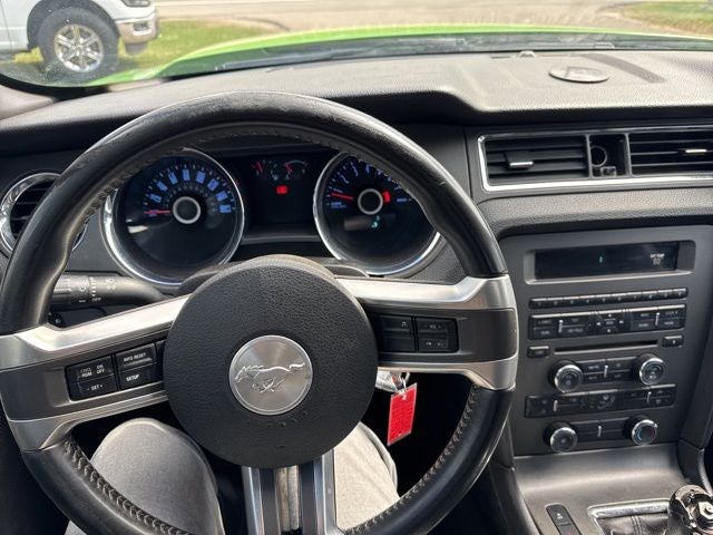 2014 Ford Mustang V6