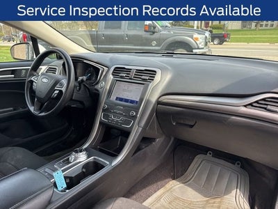 2020 Ford Fusion SE