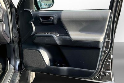 2019 Toyota Tacoma SR V6