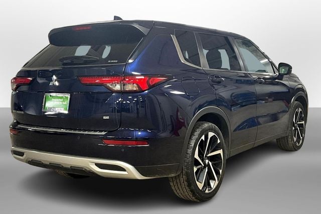 2022 Mitsubishi Outlander SE