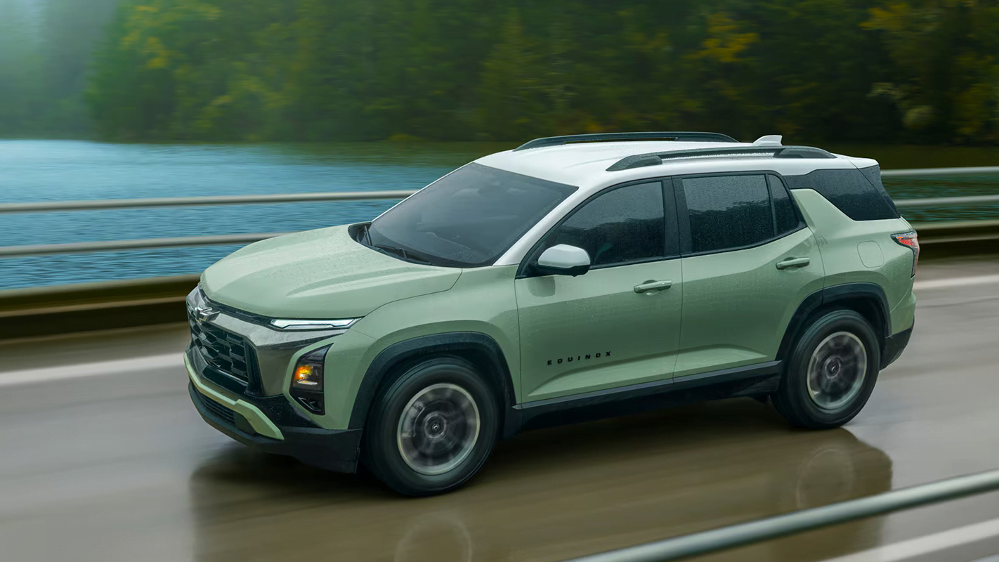 Green 2026 Chevrolet Equinox